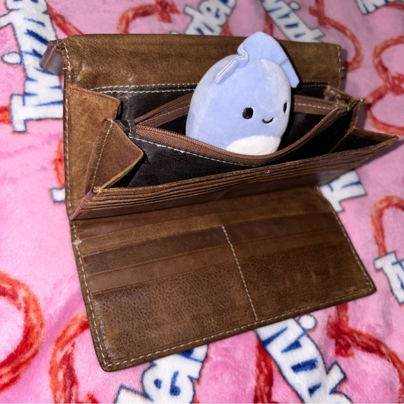 Roots Trifold Tribe Clutch Leather Wallet in Dark Brown 🦫 - Picture 1 of 14